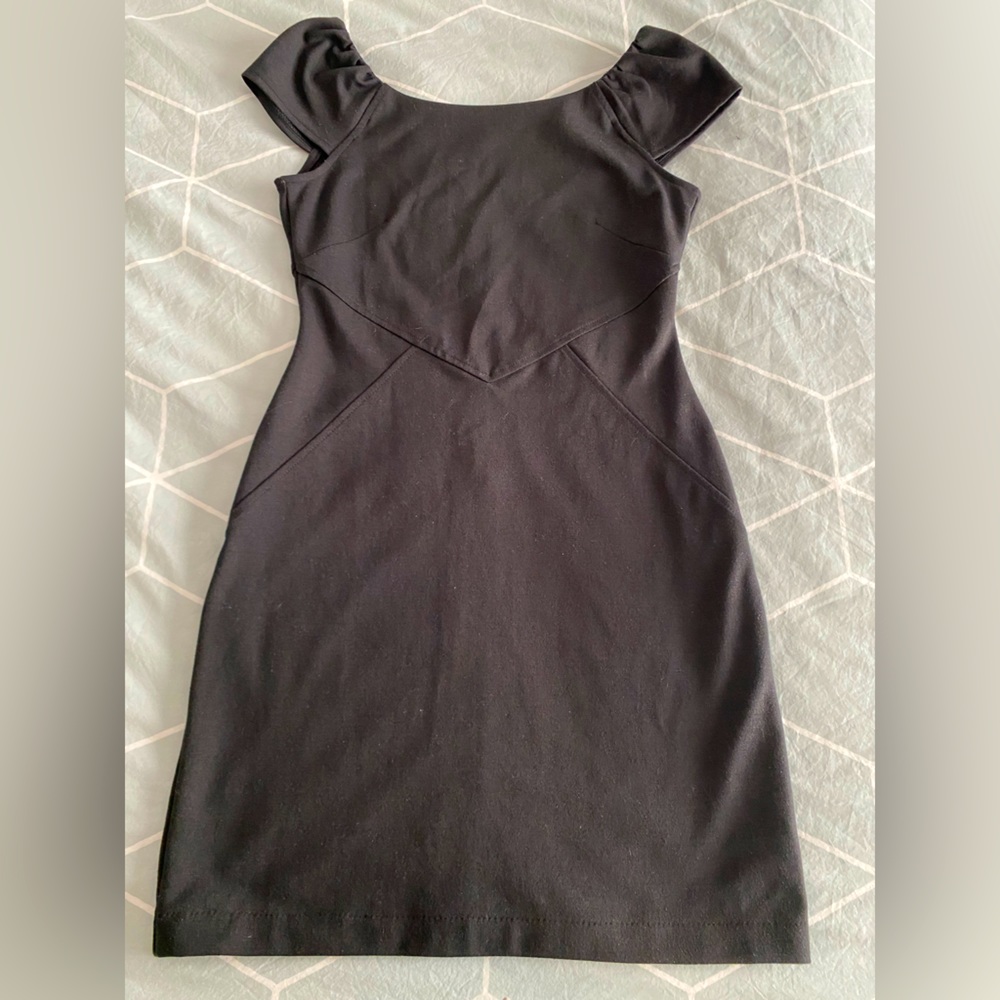 GAP little black dress with back zipper sz 4